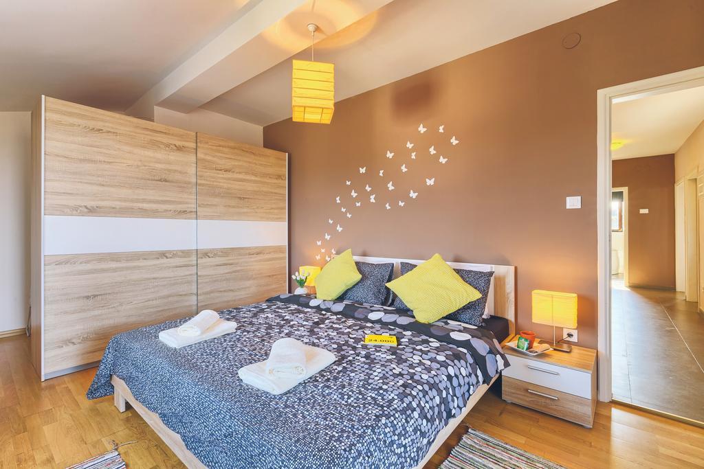 Ferienwohnung DEA Vista amazing sunsets Banjole Exterior foto